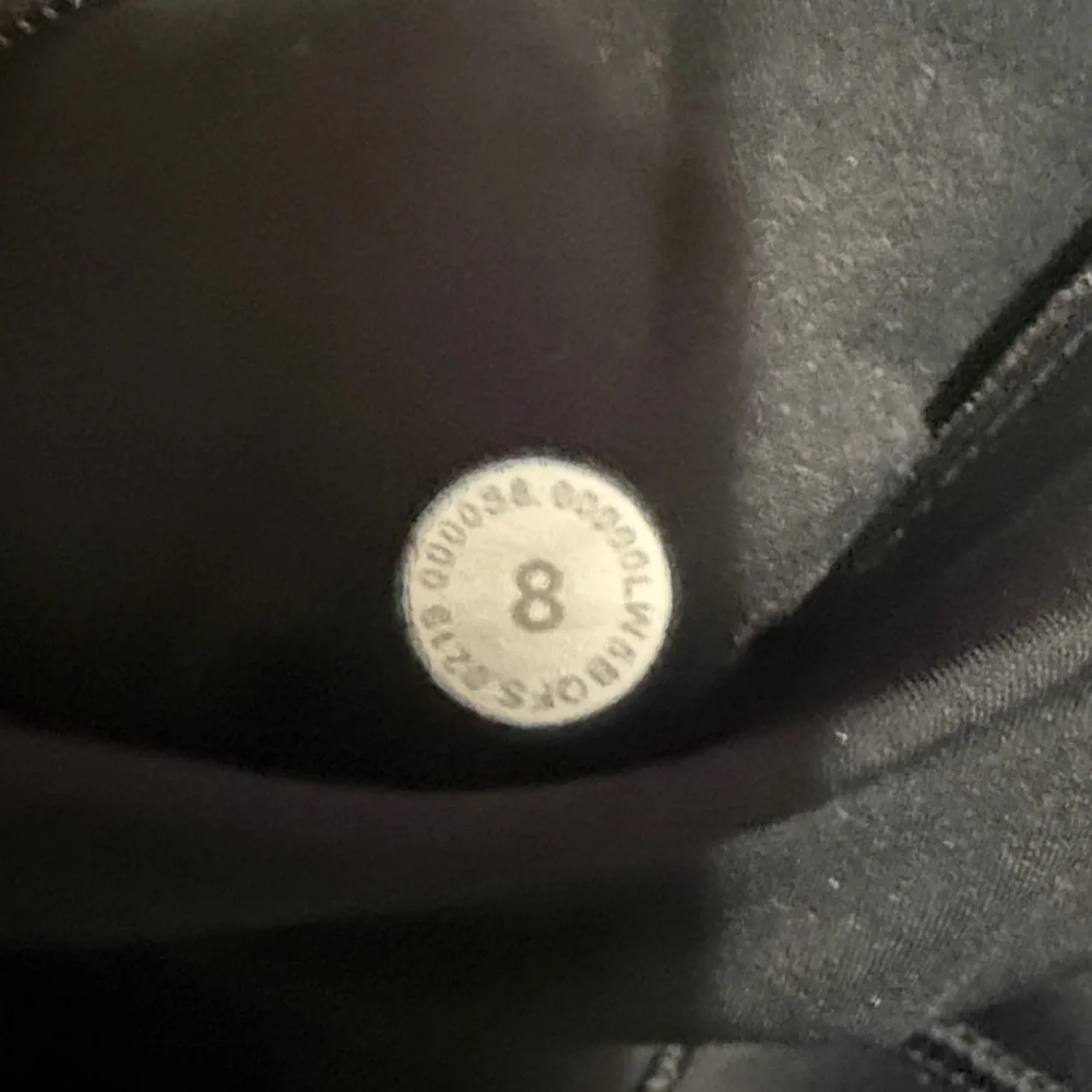 Lululemon Speed Light Tight Leggings Size 8 with drawstring. - Picture 6 of 7